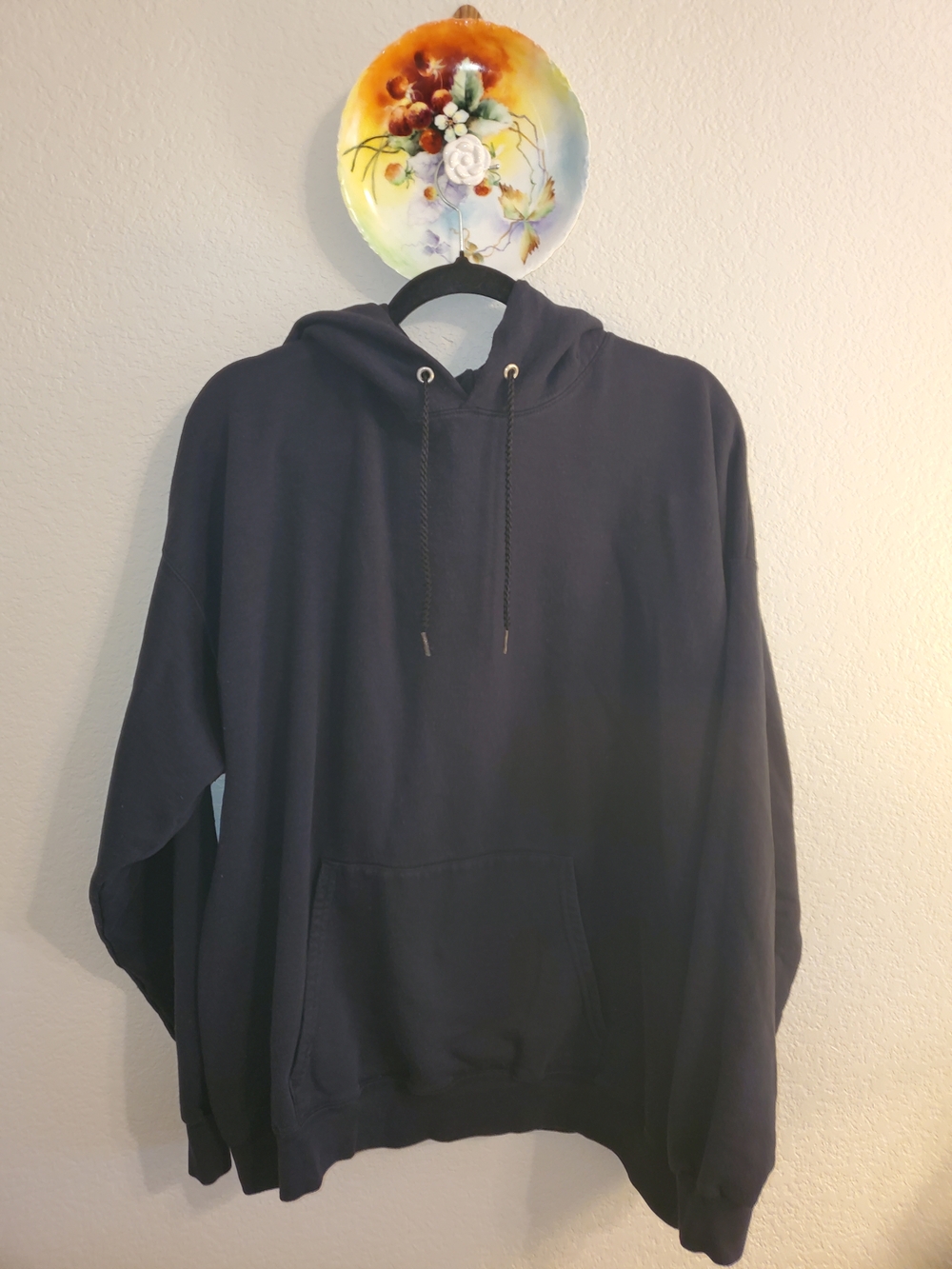 Men's Black Pullover Hoodie with Kangaroo Pocket